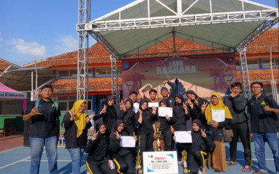 Sang Juara Tim Paskibra MTsN 2 Tuban