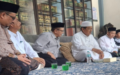 Kepala Kantor Kemenag Tuban Bangun Sinergitas dengan bersilaturahmi ke KH.Ubaidillah Faqih